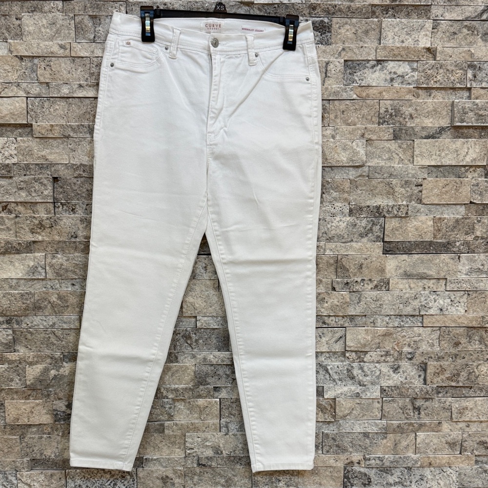 Women’s Crisp White Skinny Jeans